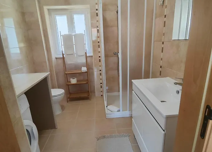 Casa 10 - Do Pedrogao * Лейрия